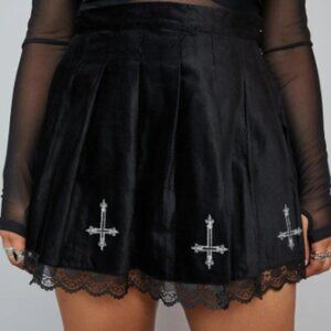 Widow x Dolls kill: Cross Embroidered Pleated Velvet Skirt [2X WOMEN'S]